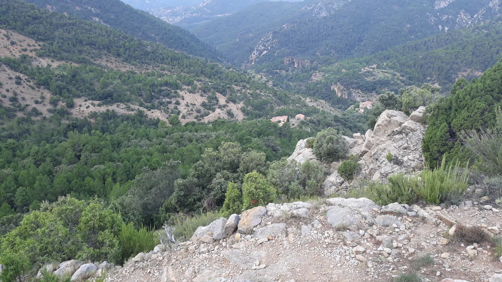 Río Carbó valley and Mas de Pericó, viewed from GR 7.
