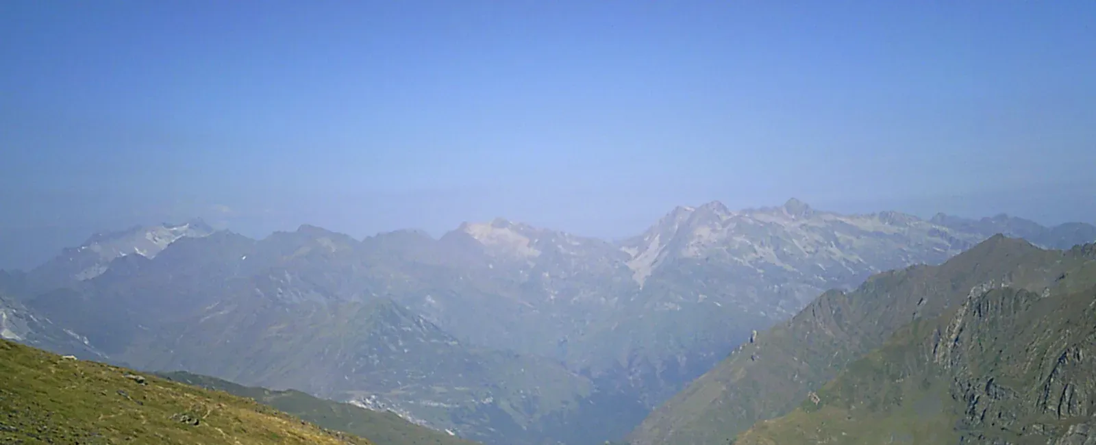 The Tour des Cirques trail at Grand Raid des Pyrénées, above Gèdre.